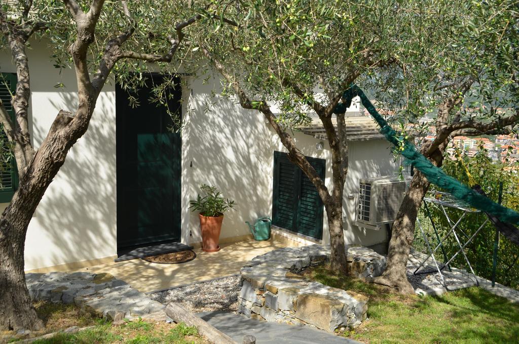 לאווניה Agri Bed - L'Affittacamere In Collina - Guest Room On The Hill חדר תמונה